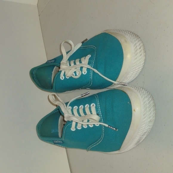 Volley shoes size 8 - Picture 2 of 16